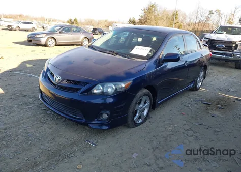 2013 Toyota Corolla S z USA, uszkodzony, nr VIN 5YFBU4EE3DP206224